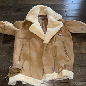 Zara Jacket Small Women’s Zippered Tan and Cream Shearling Jacket